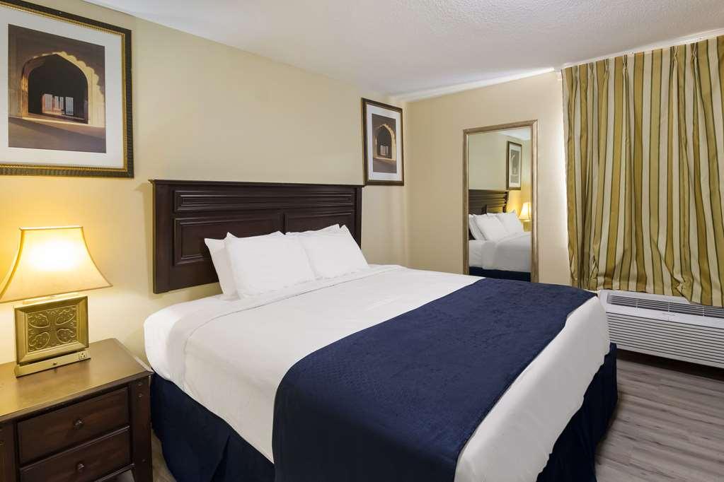Rodeway Inn Houston North Greenspoint Phòng bức ảnh